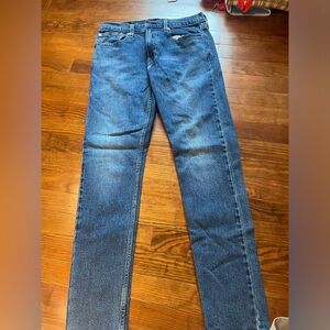 listing-status-banner